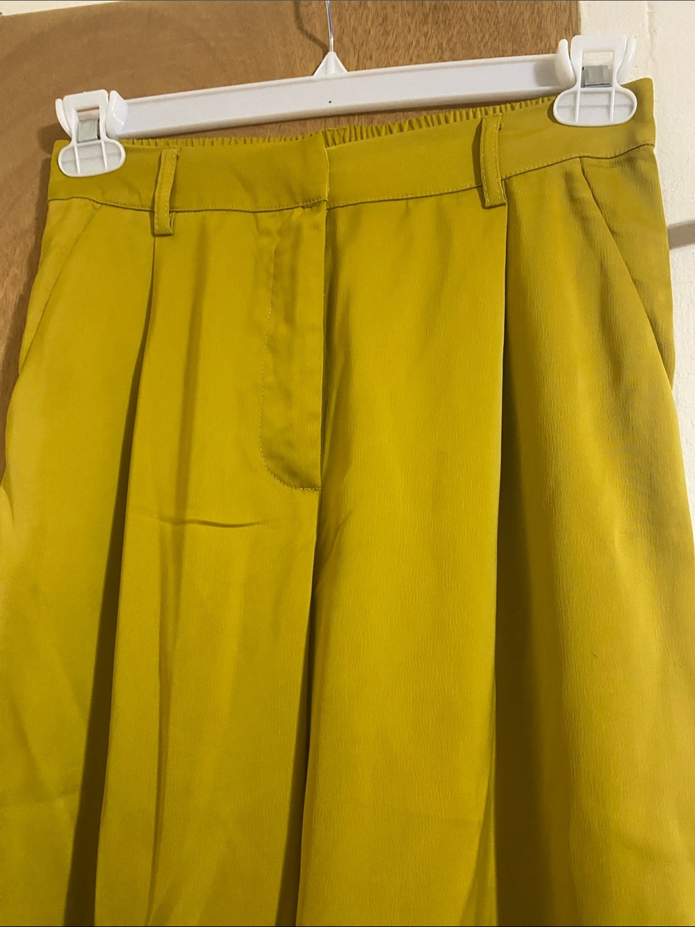 House of Harlow 1960 Mustard Yellow Wide-Leg Pants & Cropped Cami Open to Offers - Picture 6 of 16